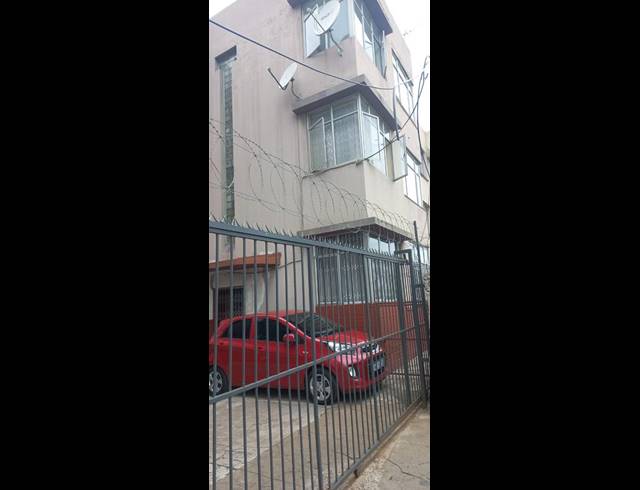 9 BEDROOM APARTMENT FOR SALE IN BEREA
